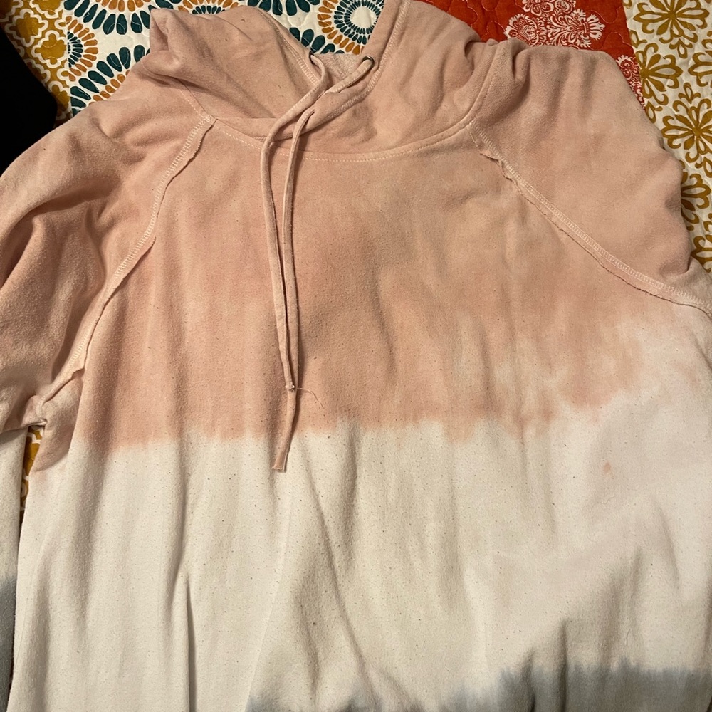 Maurice's hooded tunic